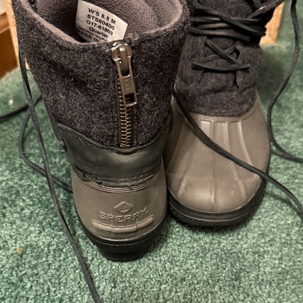 Sperry Women's Gray and Black Winter Boots - Picture 4 of 5